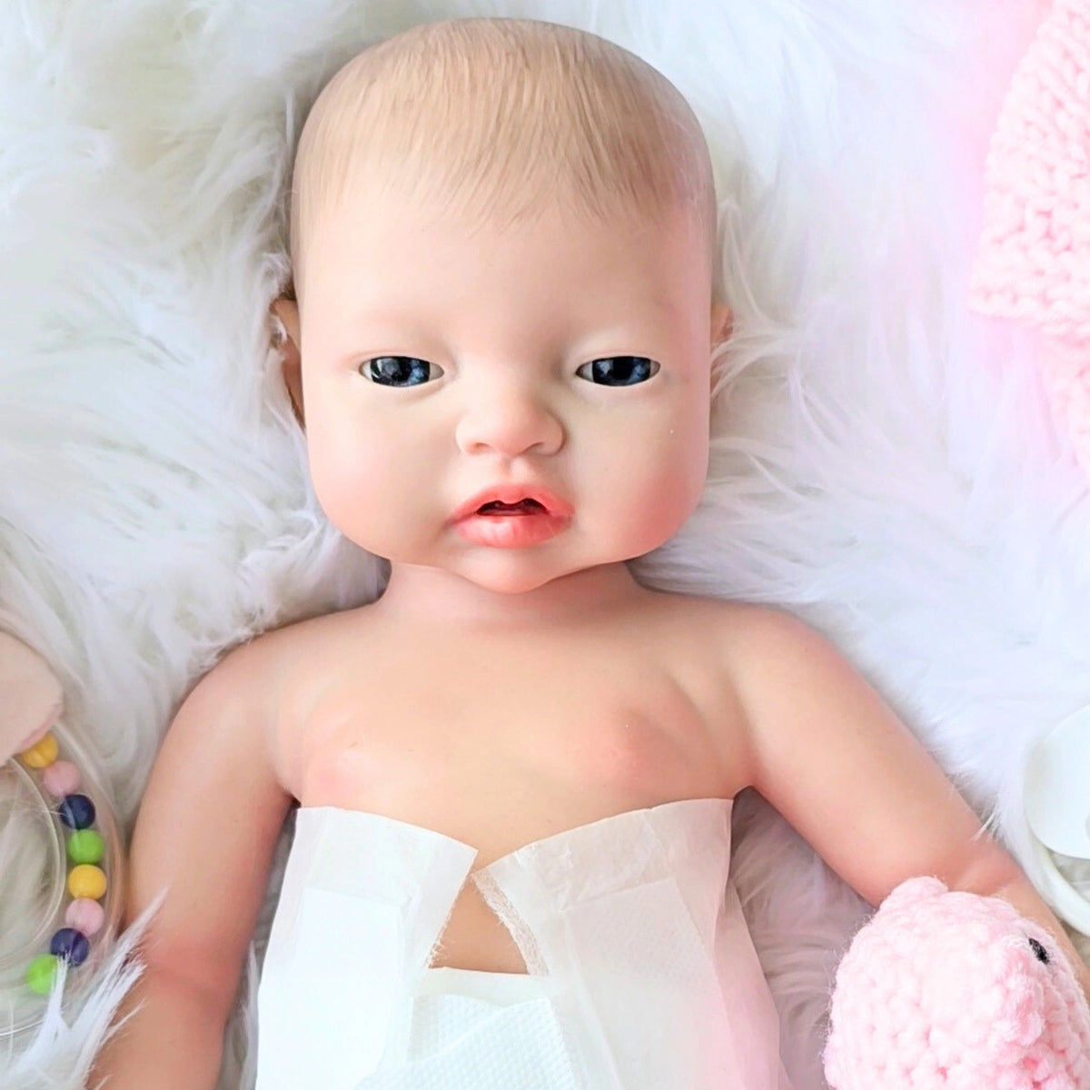 Muñeca Reborn Silicona "Adriana" (43 cm, 2.3kg) - Bebe, Hace Pis, Pelo Pintado y Caída de Cabeza